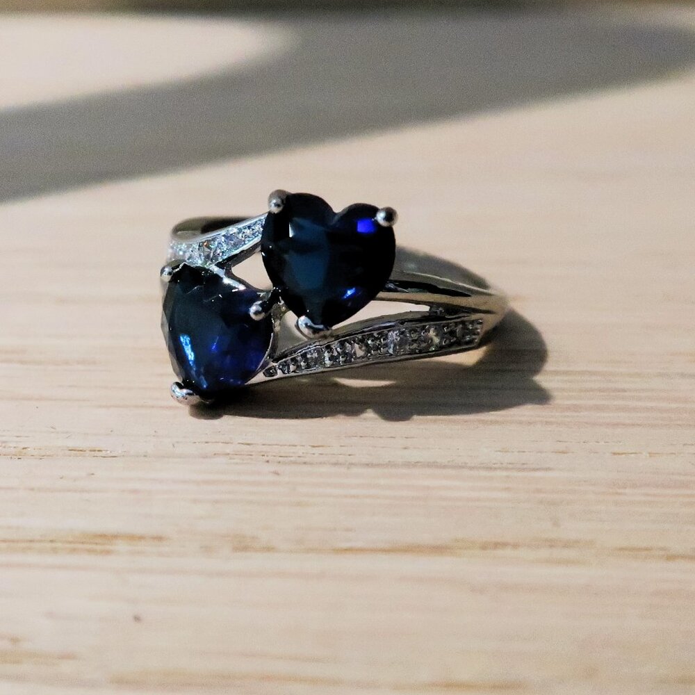 925 Sterling Silver Romantic Band Double Blue Hearts Ring Size 7